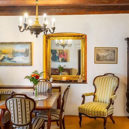 Apartment Nerudova Praag Buitenkant foto