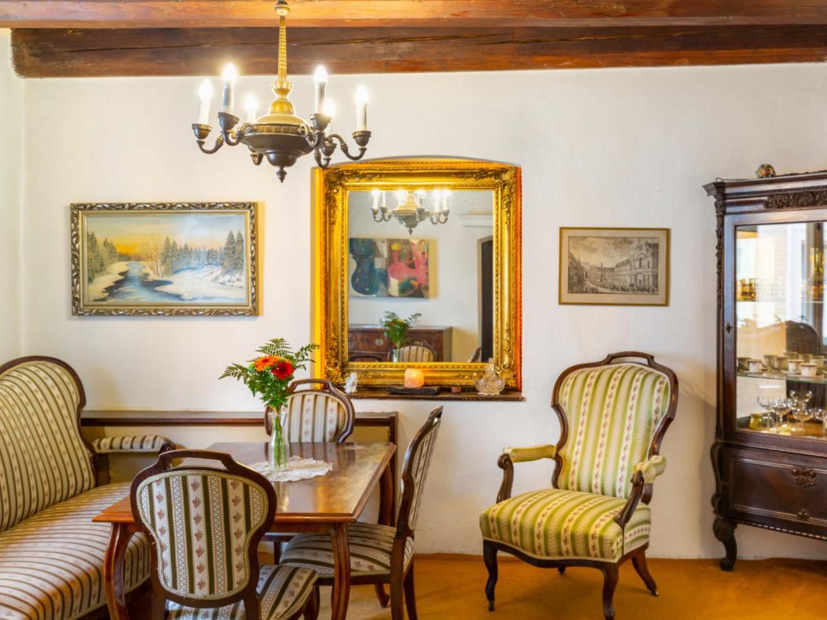 Apartment Nerudova Praag Buitenkant foto