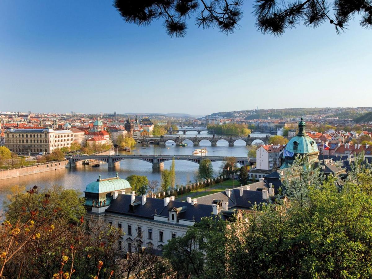 Apartment Nerudova Praag Buitenkant foto