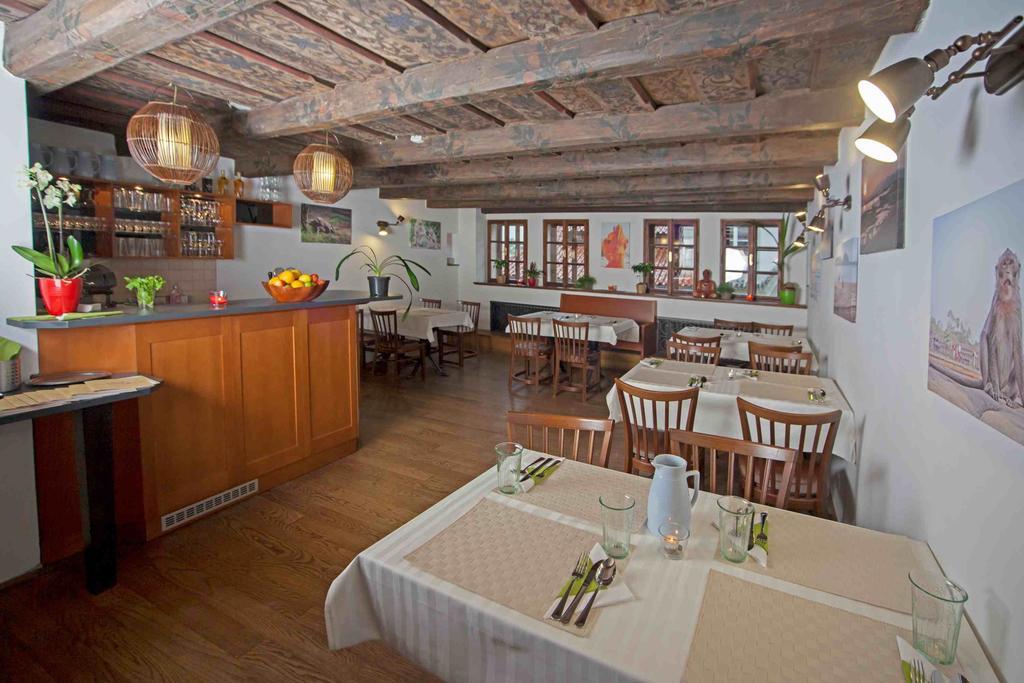 Apartment Nerudova Praag Buitenkant foto