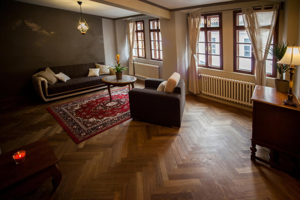Apartment Nerudova Praag Kamer foto